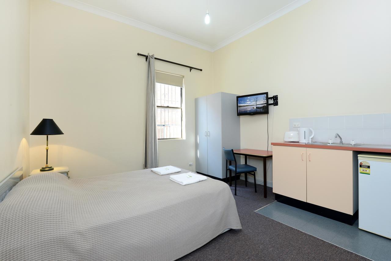 Parade Lodge Sydney Esterno foto